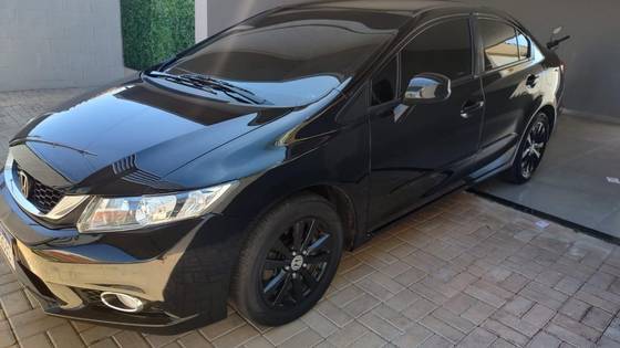 HONDA CIVIC 1.8 LXS 16V FLEX 4P AUTOMÁTICO